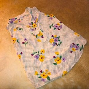 Old Navy M primrose & polka dot blouse